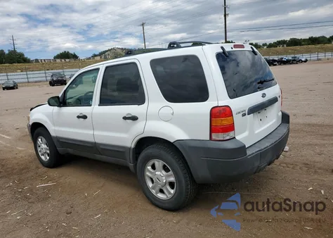 2005 Ford Escape Xlt z USA, uszkodzony, nr VIN 1FMYU93115KC21517